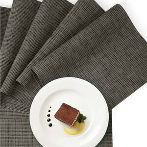 Household Trends 4-Piece Placemat Set.